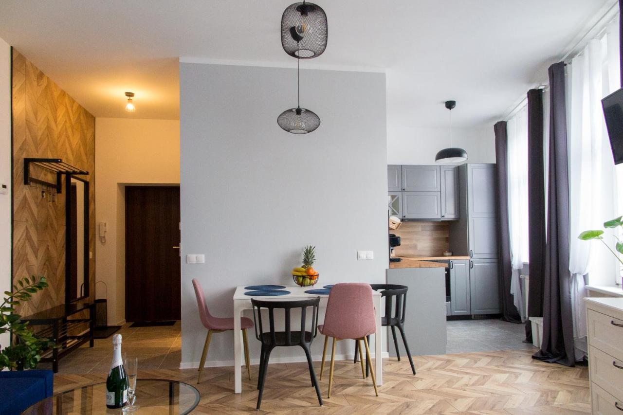 Appartement Apartament Magia Miasta à Jelenia Góra Extérieur photo